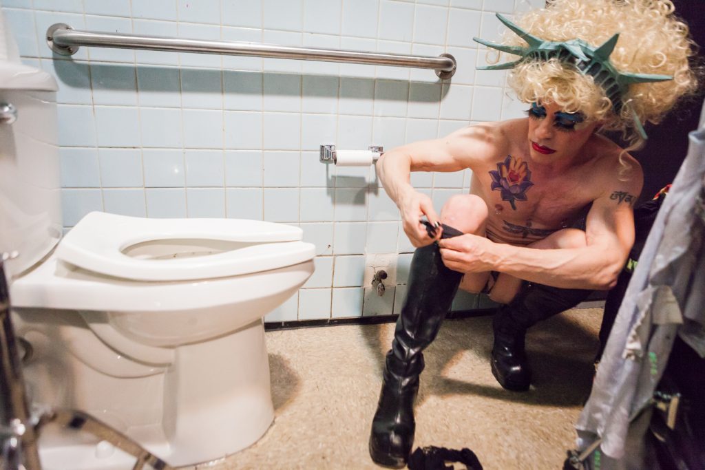 Photos of burlesque performer Faux Pas by NYC photojournalist, Kelly Williams