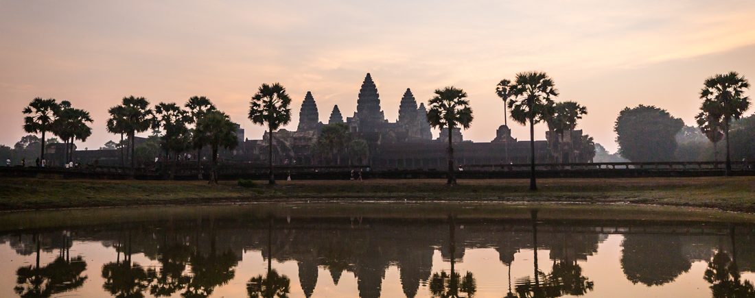 Angkor Wat at sunrise for an Angkor Wat temple guide