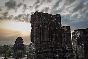 Phnom Bakheng sunrise for an article on Angkor Wat sunrise strategies